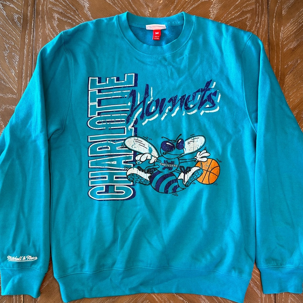 Charlotte Hornets - Vintage Logo Crewneck Sweatshirt (Mitchell & Ness)